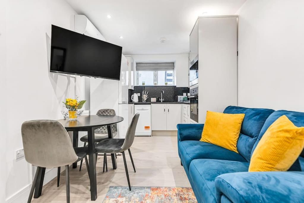 Luxstay Holland Park Apartment With Ac London Exterior photo