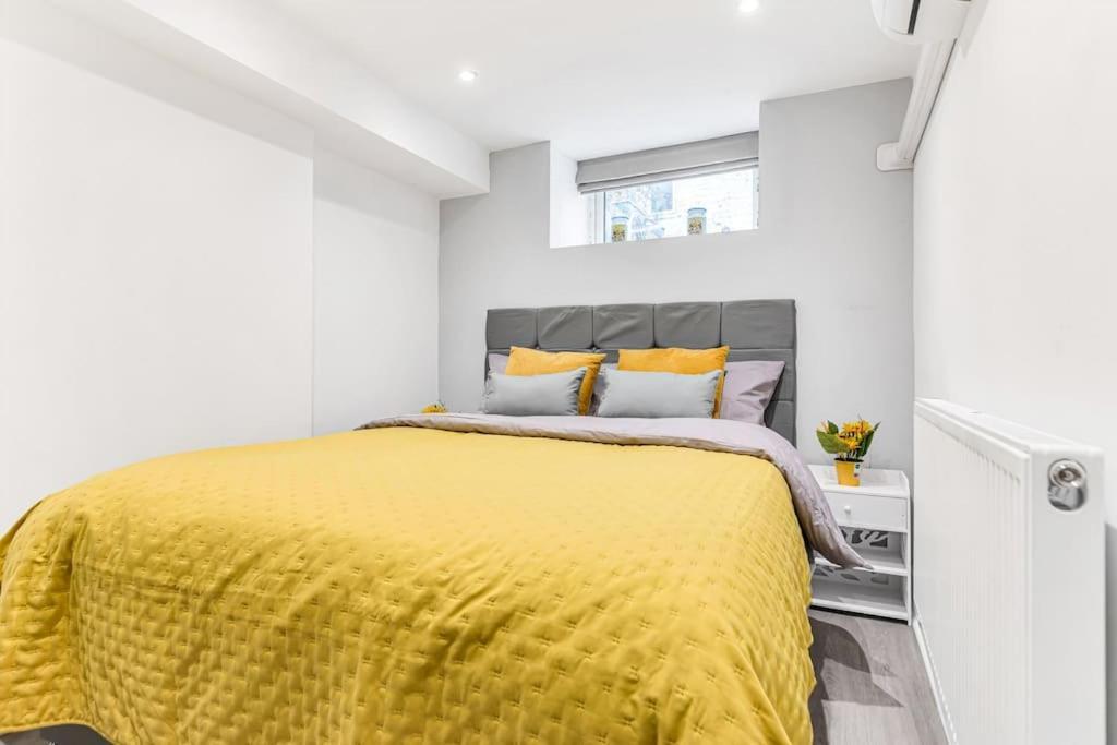 Luxstay Holland Park Apartment With Ac London Exterior photo